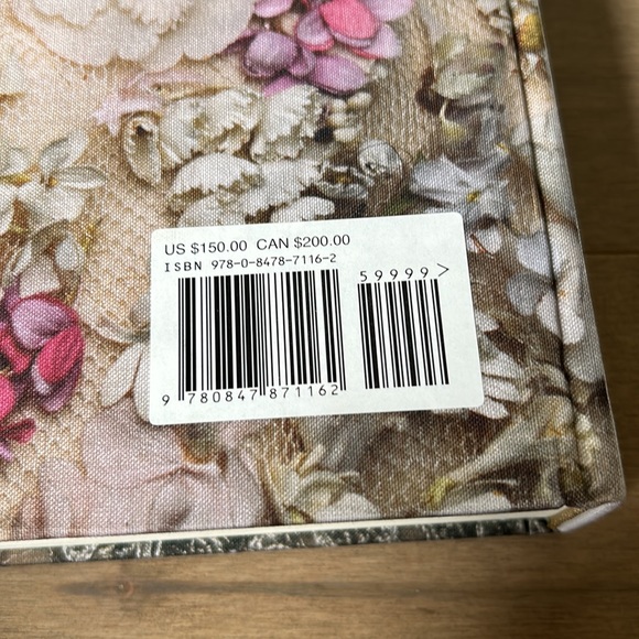 Christian Dior Large Coffee table book. - Picture 6 of 11